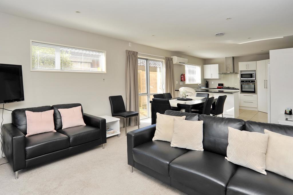 Regents 94B - Christchurch Holiday Homes المظهر الخارجي الصورة